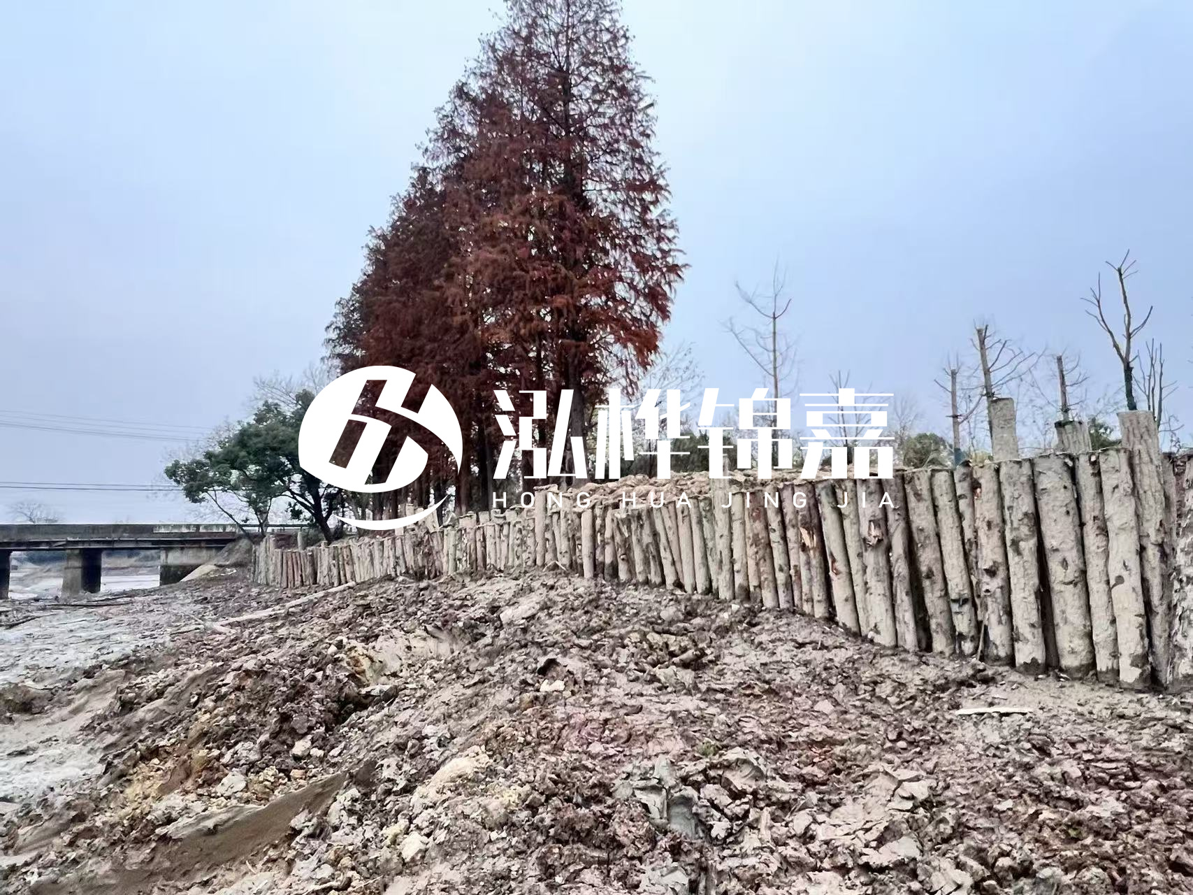 平?jīng)鐾跈C打木樁專業(yè)施工-松木樁工程量怎么計算的？