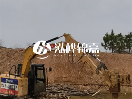 4 米防汛木樁多少根可以送貨上門？3 米松木樁 11-13 公分價(jià)格是多少？