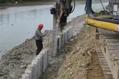 水泥樁批發(fā)廠家泓樺錦嘉-和真木樁比價(jià)格貴多少？