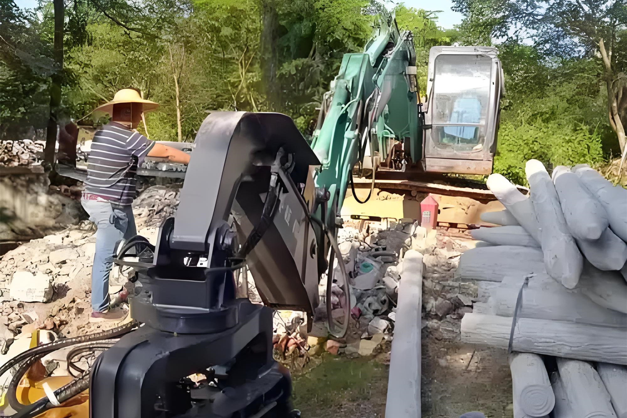 水泥樁批發(fā)廠家泓樺錦嘉-水泥仿木樁抗洪水沖刷的能力怎么樣？